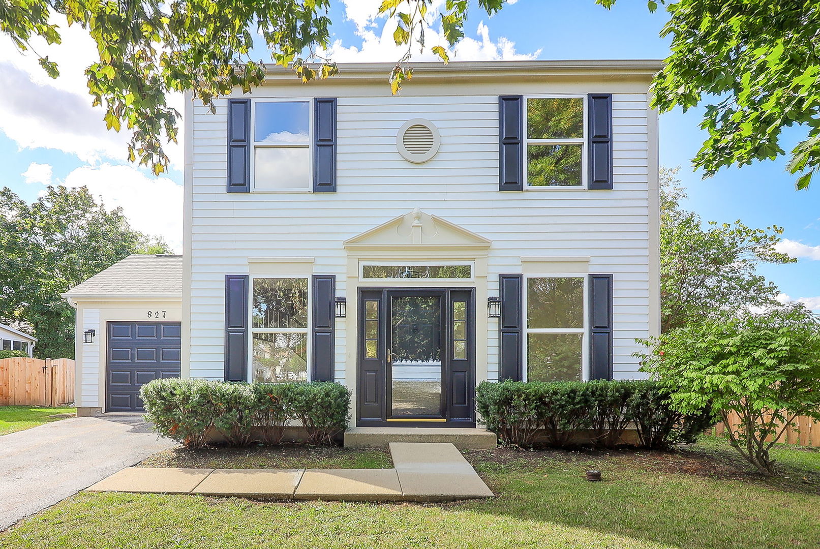 827 Easton Court, Grayslake, IL 60030