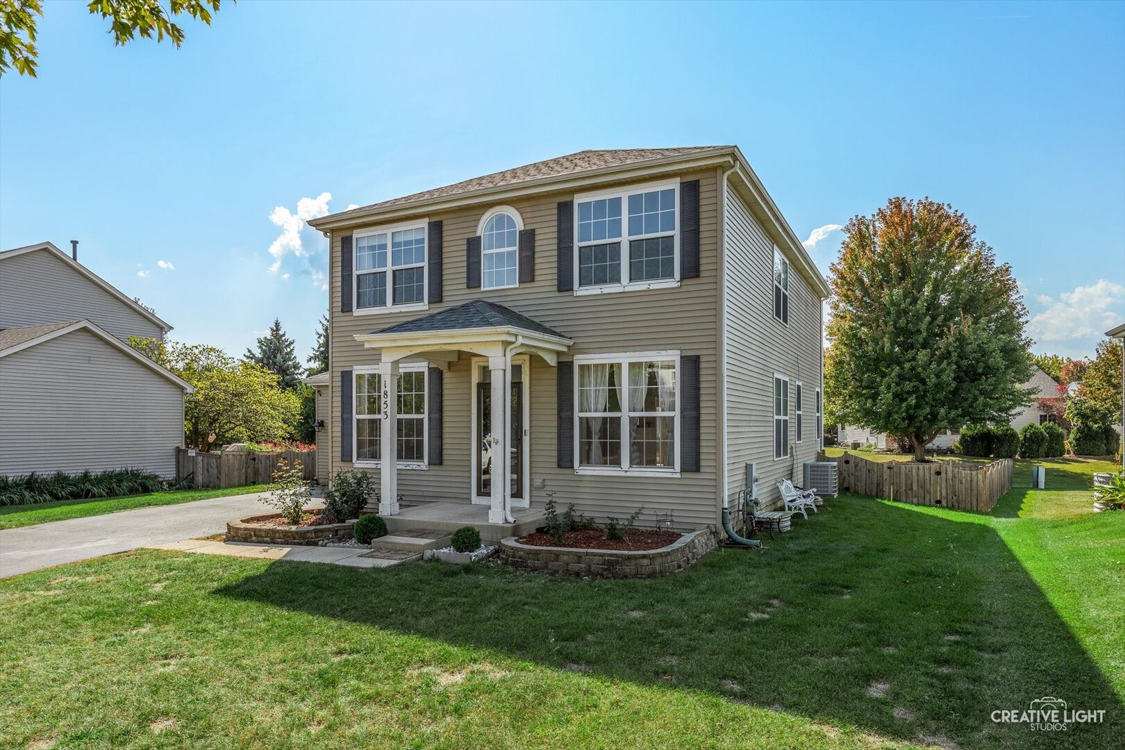 1853 Westridge Place, Aurora, IL 60504