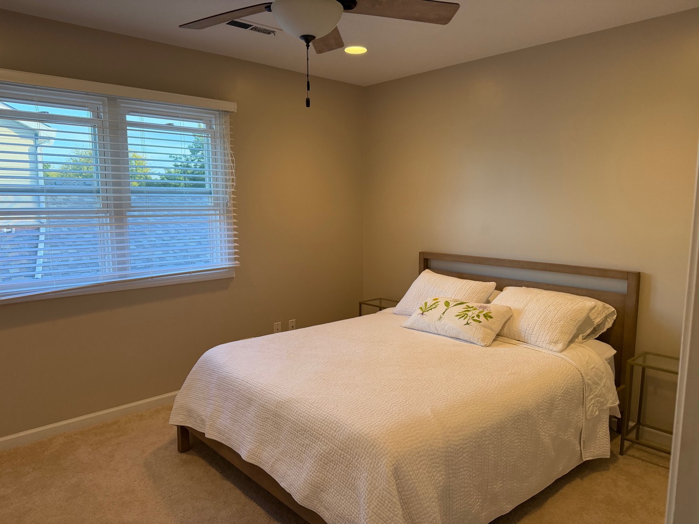 14 Newtown Drive, Buffalo Grove, IL 60089