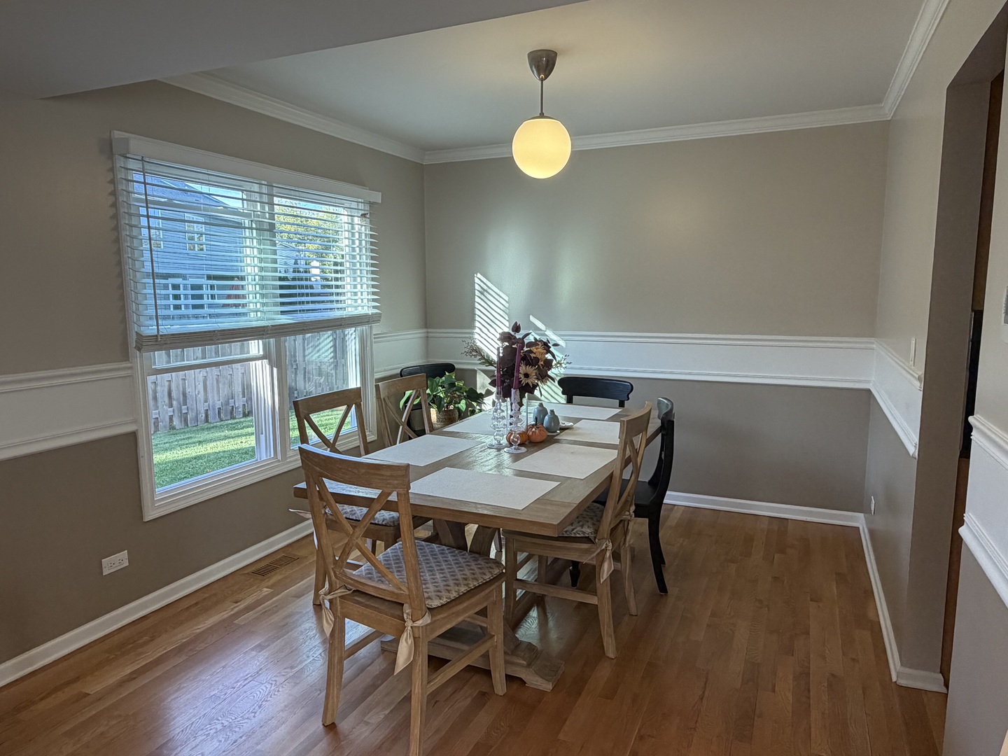 14 Newtown Drive, Buffalo Grove, IL 60089