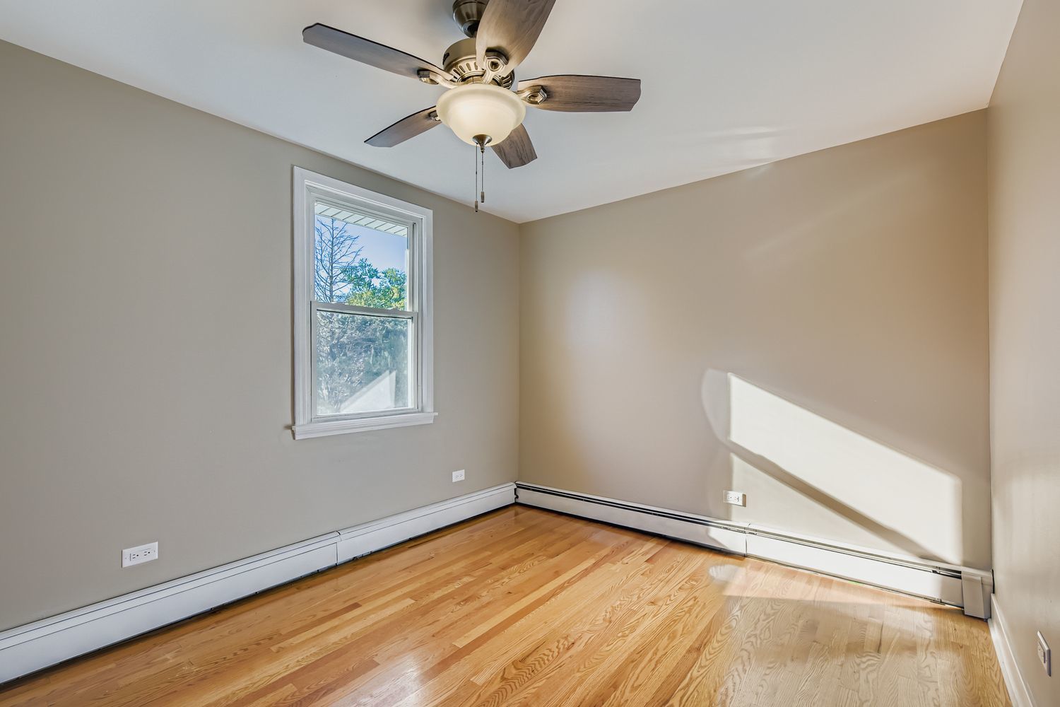 9258 S Sacramento Avenue, Evergreen Park, IL 60805