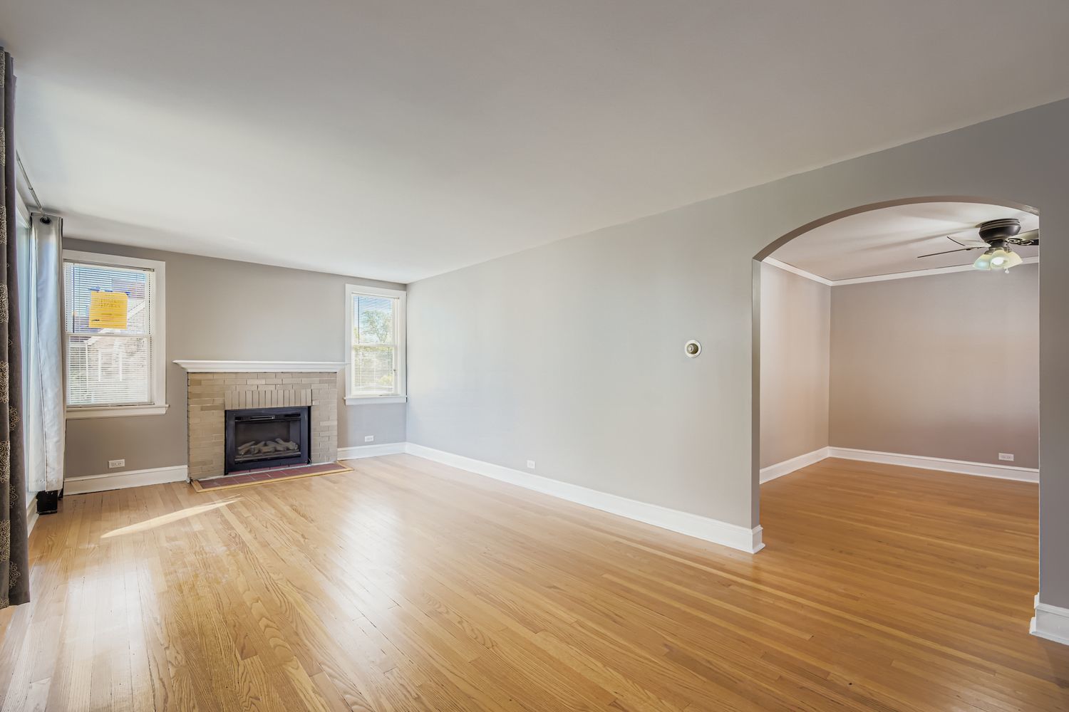 9258 S Sacramento Avenue, Evergreen Park, IL 60805