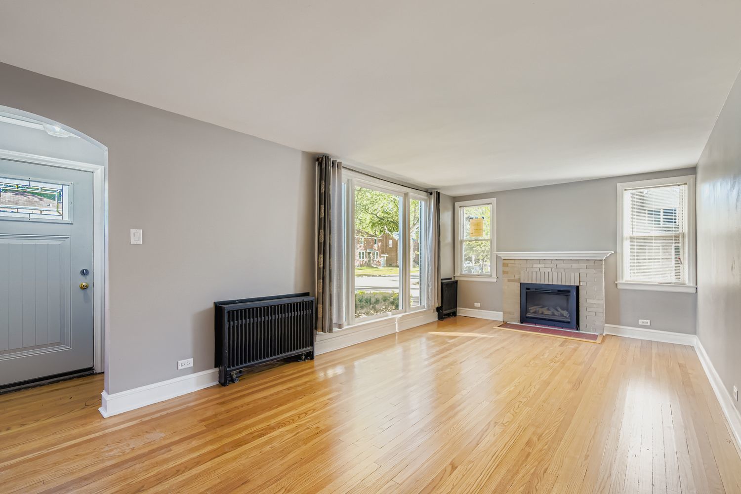 9258 S Sacramento Avenue, Evergreen Park, IL 60805