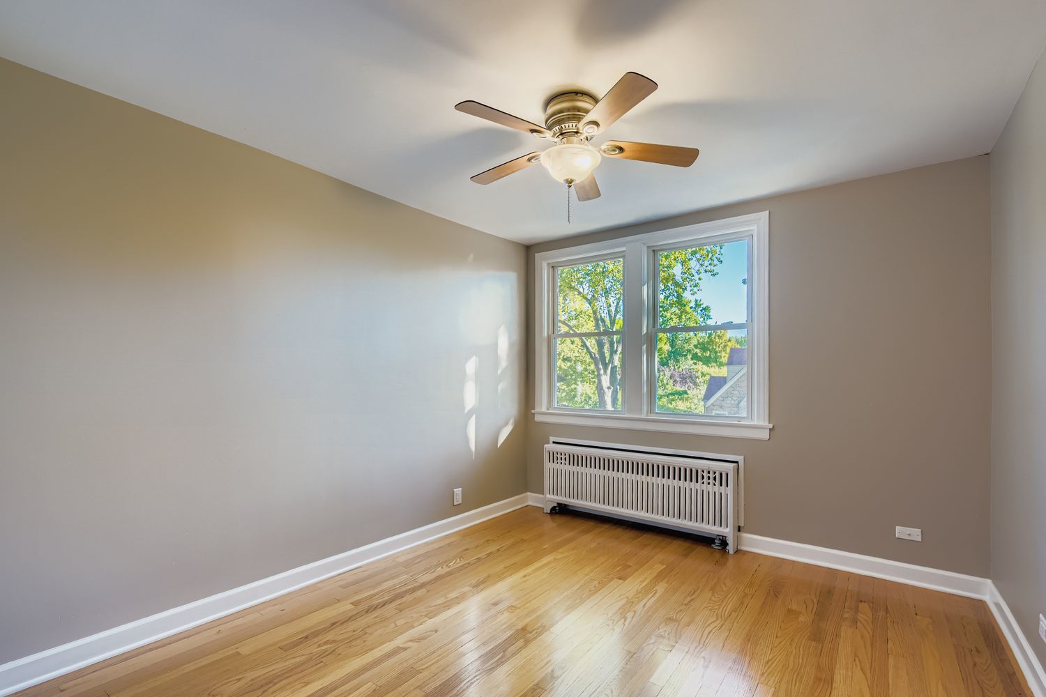 9258 S Sacramento Avenue, Evergreen Park, IL 60805