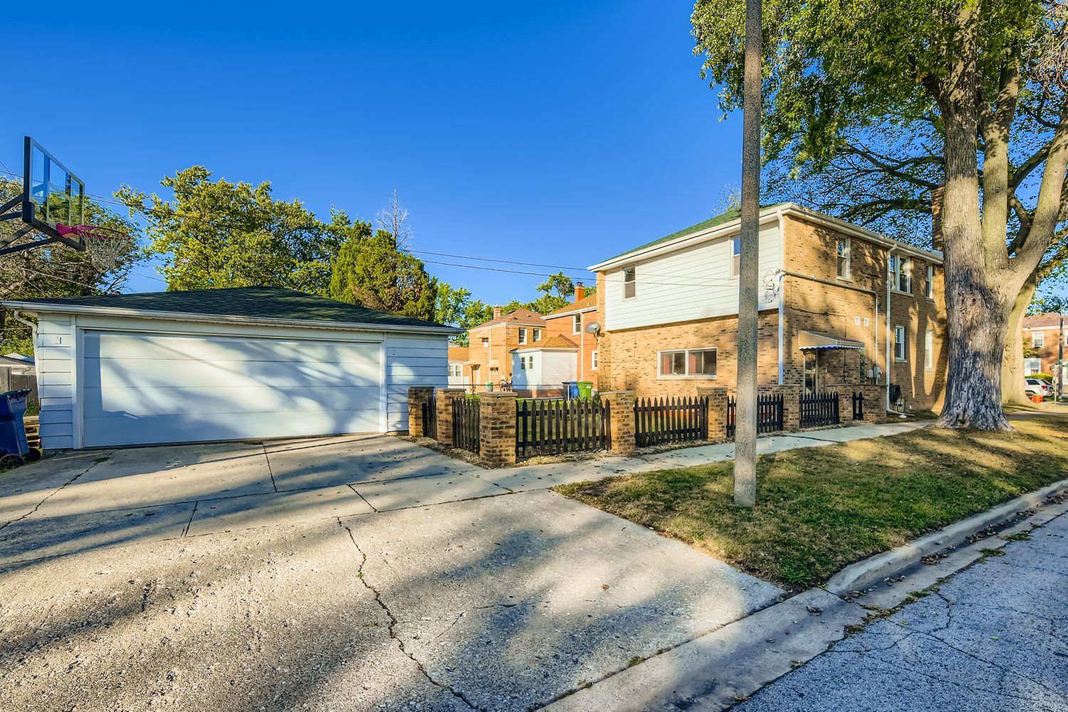 9258 S Sacramento Avenue, Evergreen Park, IL 60805
