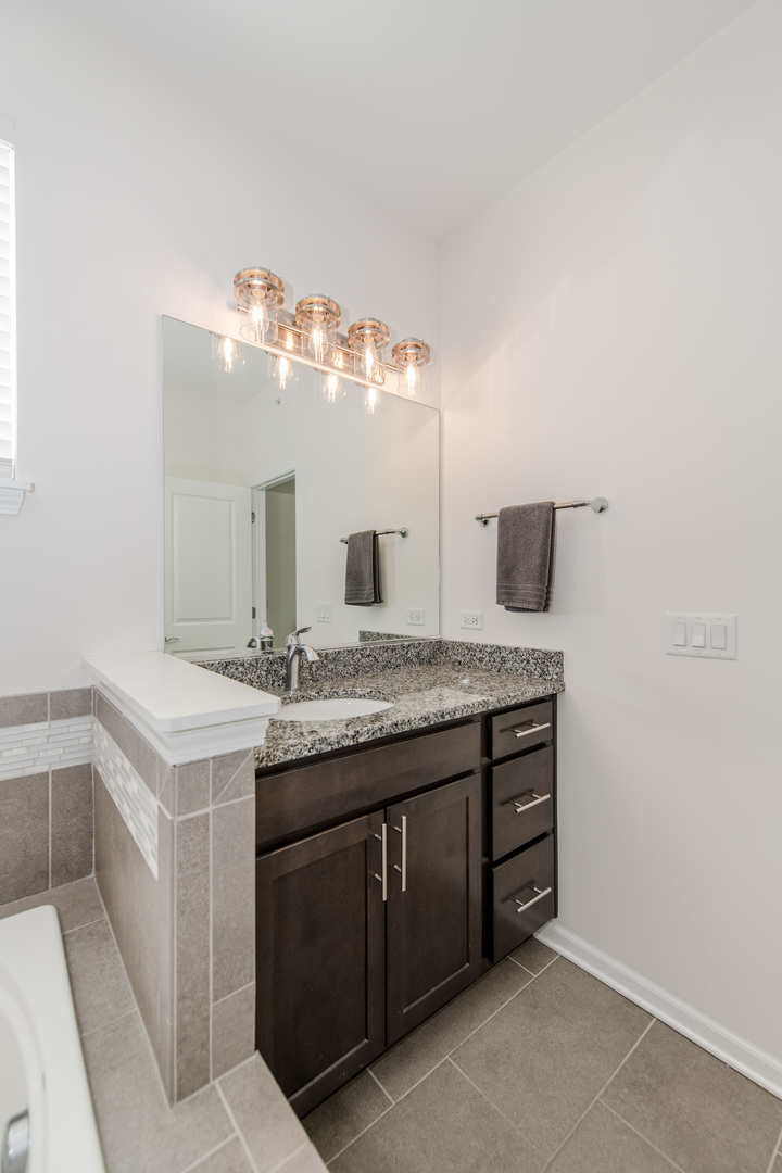 456 Timber Trail Court, Naperville, IL 60565