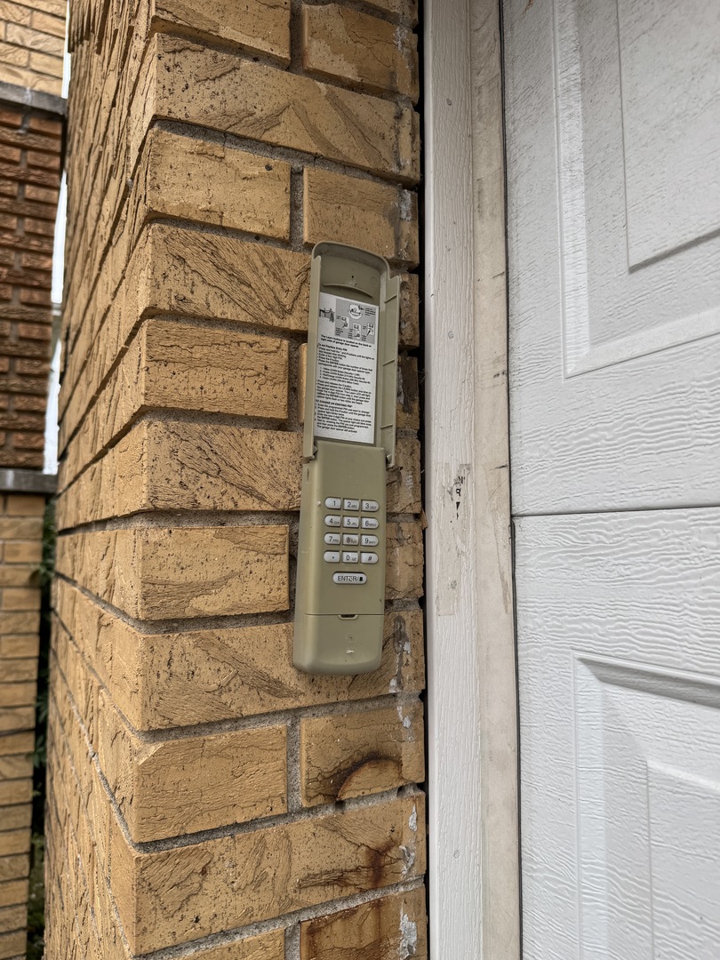 18434 Torrence Avenue, Lansing, IL 60438