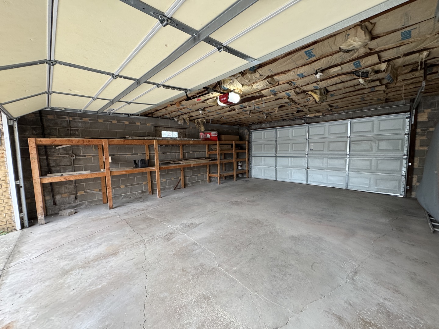 18434 Torrence Avenue, Lansing, IL 60438