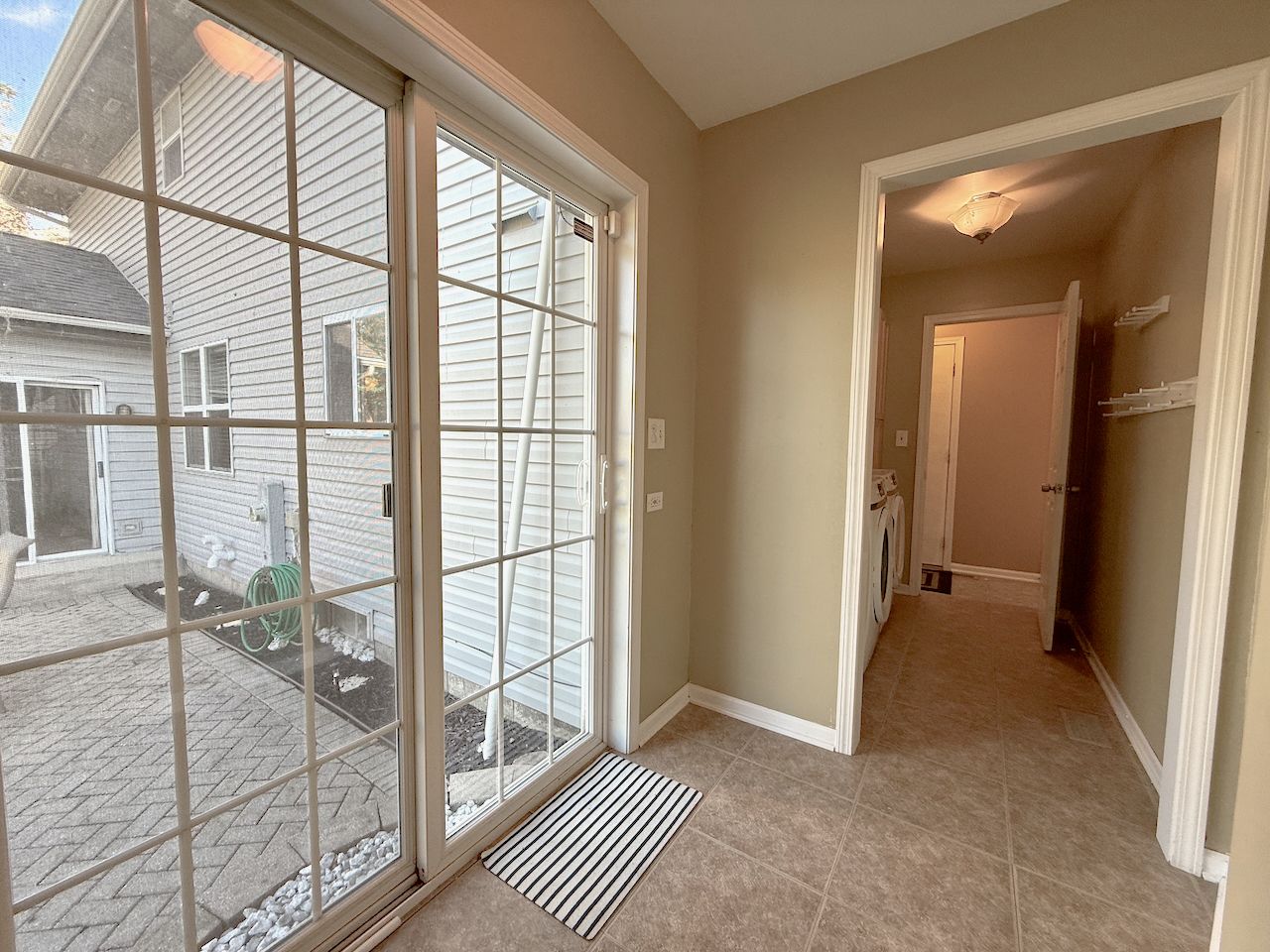 1664 Brighton Drive, Mundelein, IL 60060