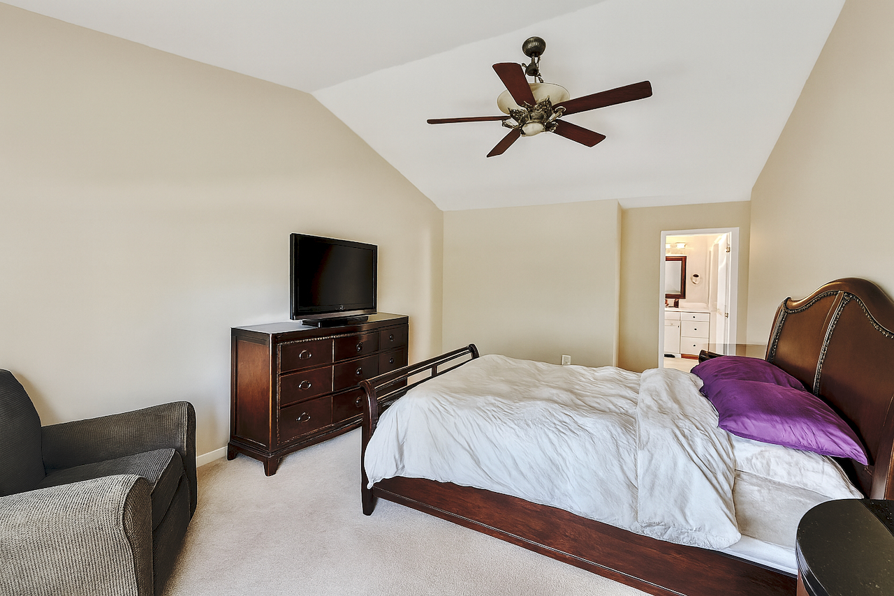 1664 Brighton Drive, Mundelein, IL 60060