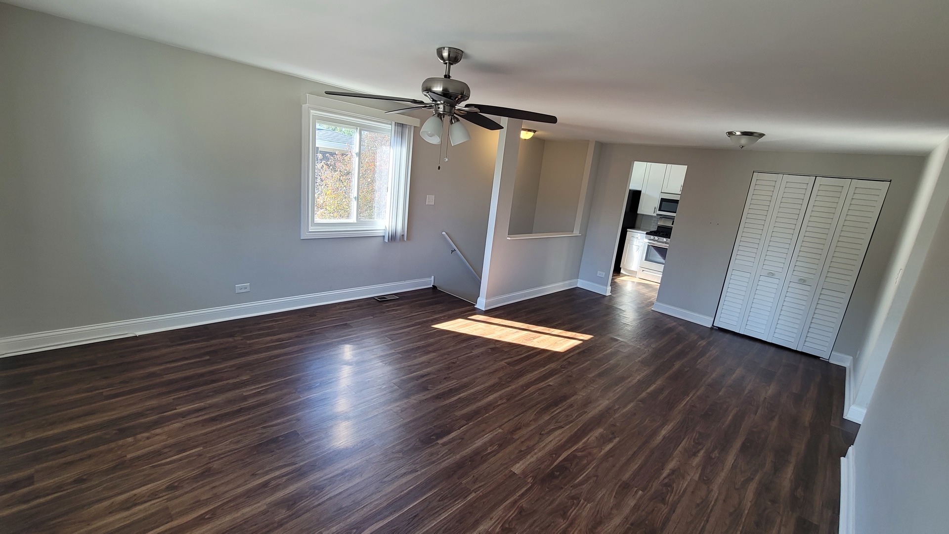 120 COTUIT Court #120, Schaumburg, IL 60193