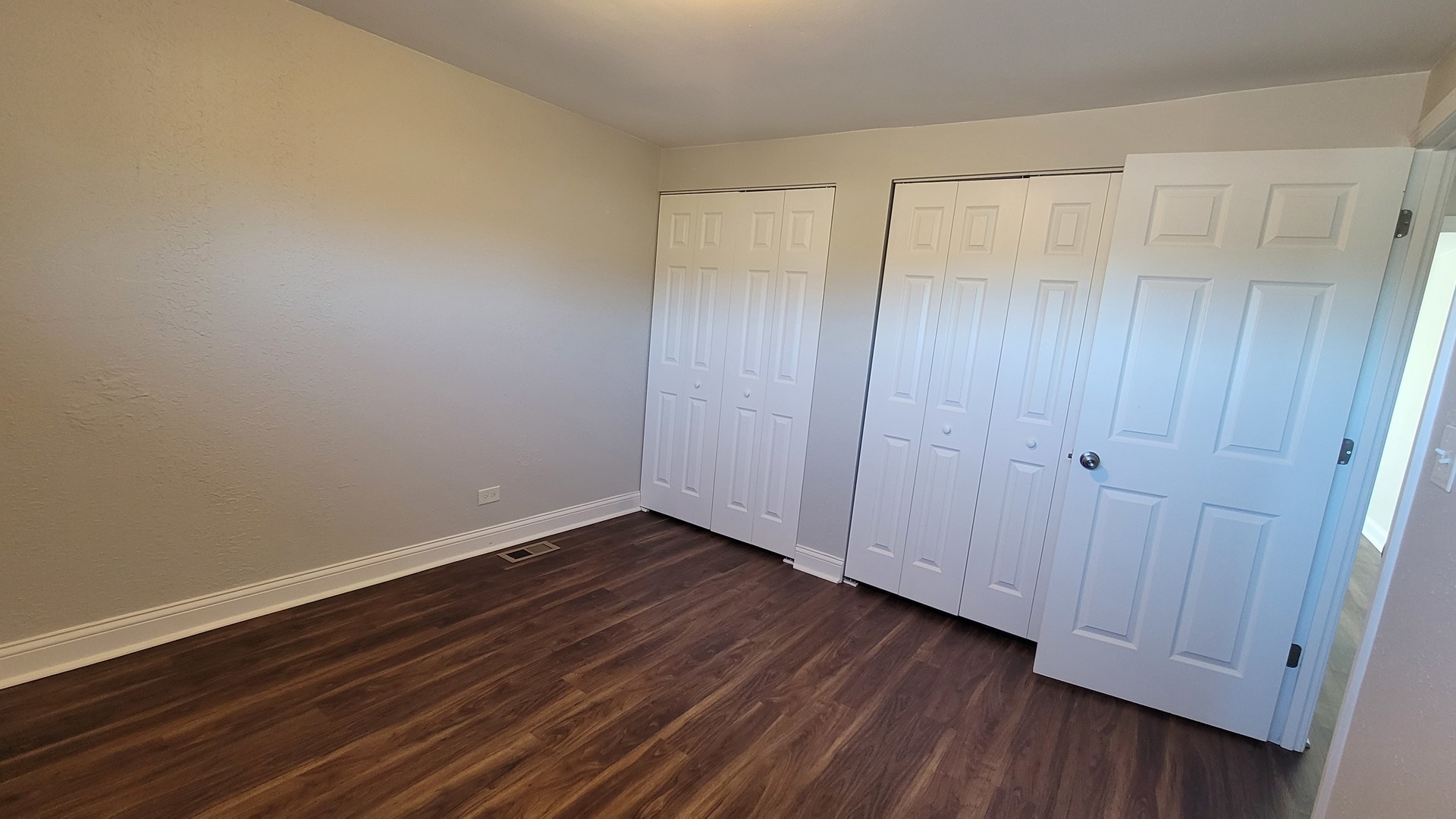 120 COTUIT Court #120, Schaumburg, IL 60193