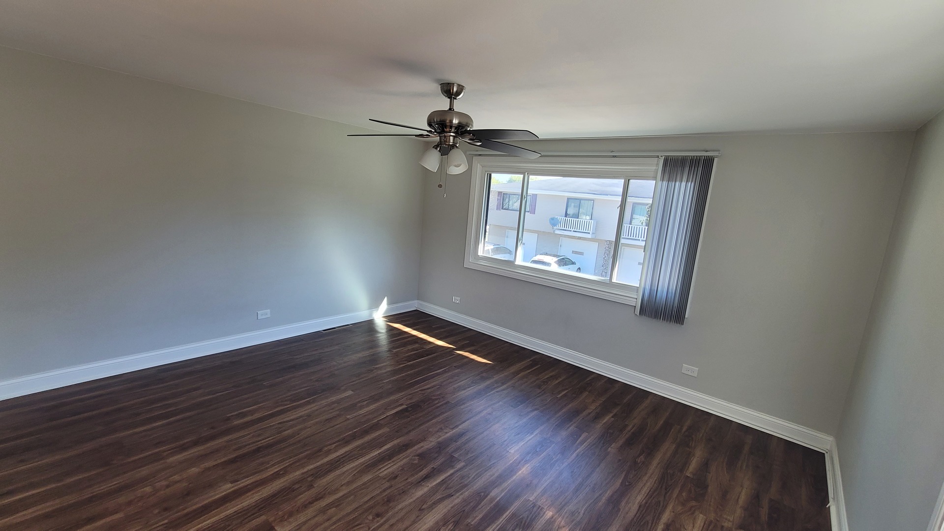 120 COTUIT Court #120, Schaumburg, IL 60193