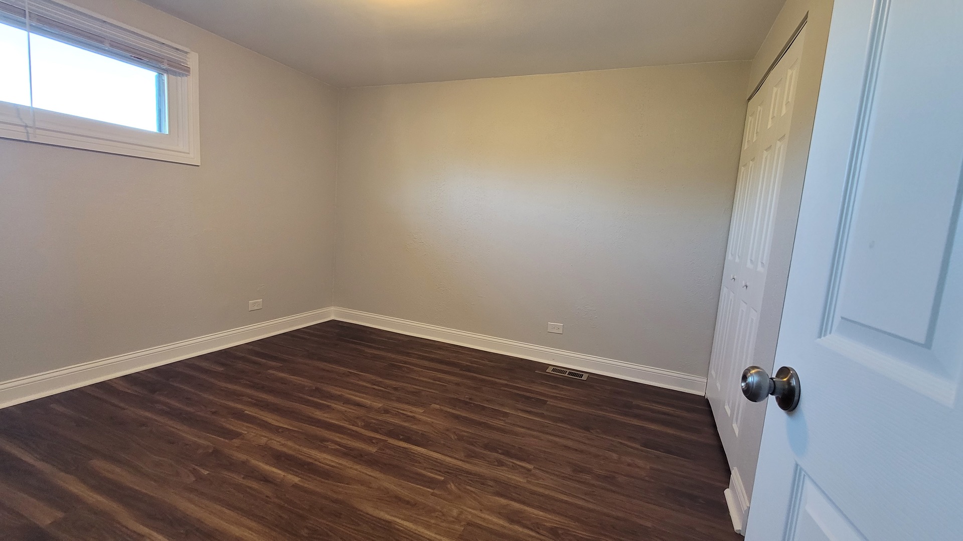 120 COTUIT Court #120, Schaumburg, IL 60193