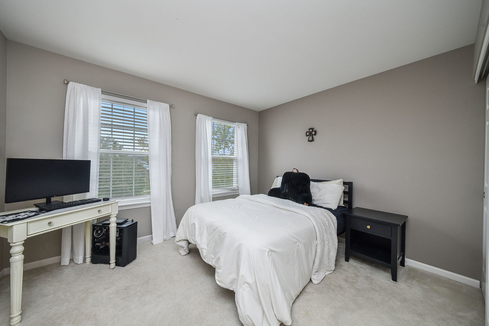 2801 Haydn Street, Woodstock, IL 60098