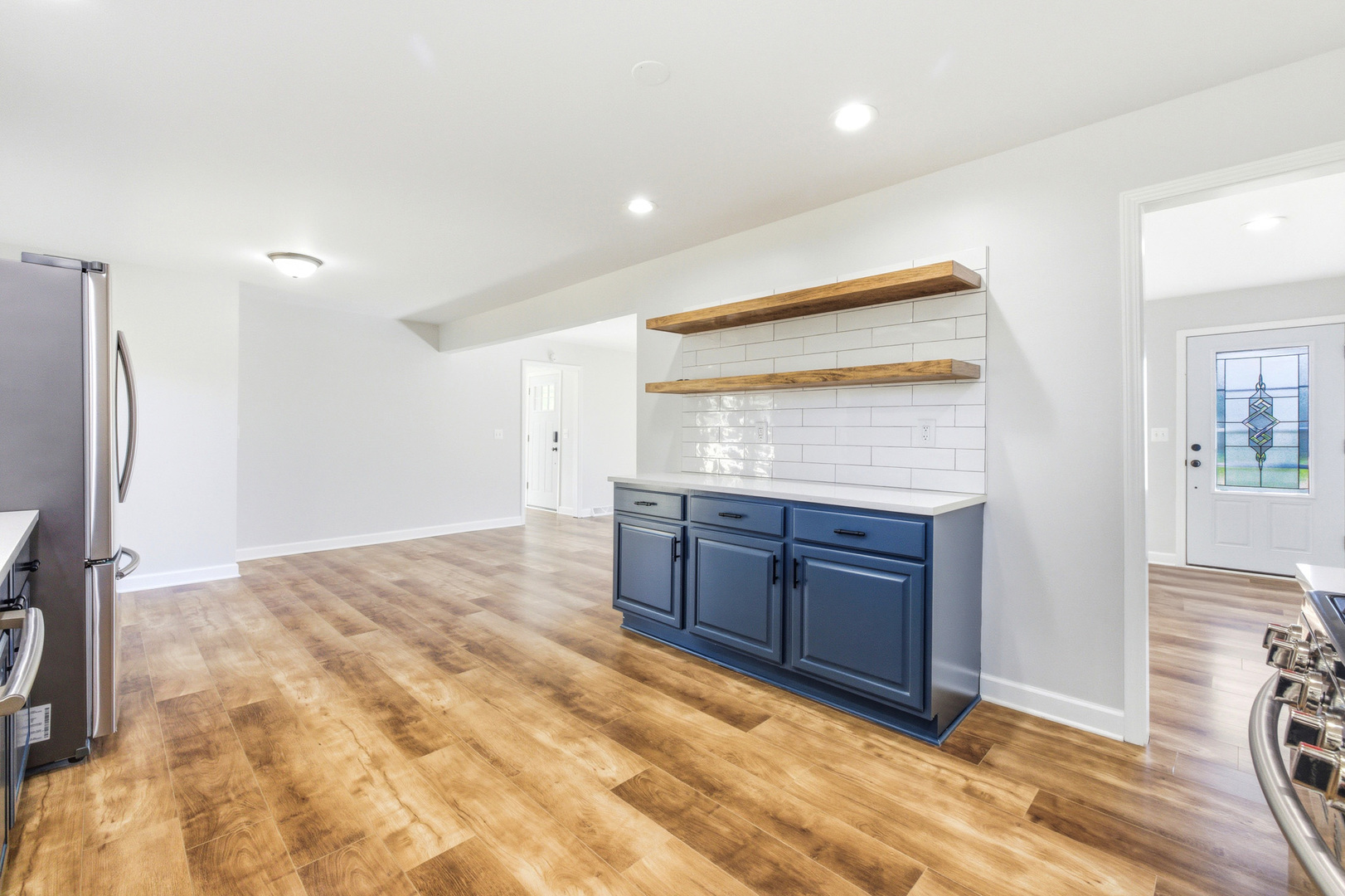 19 Brookside Lane, Bristol, IL 60512