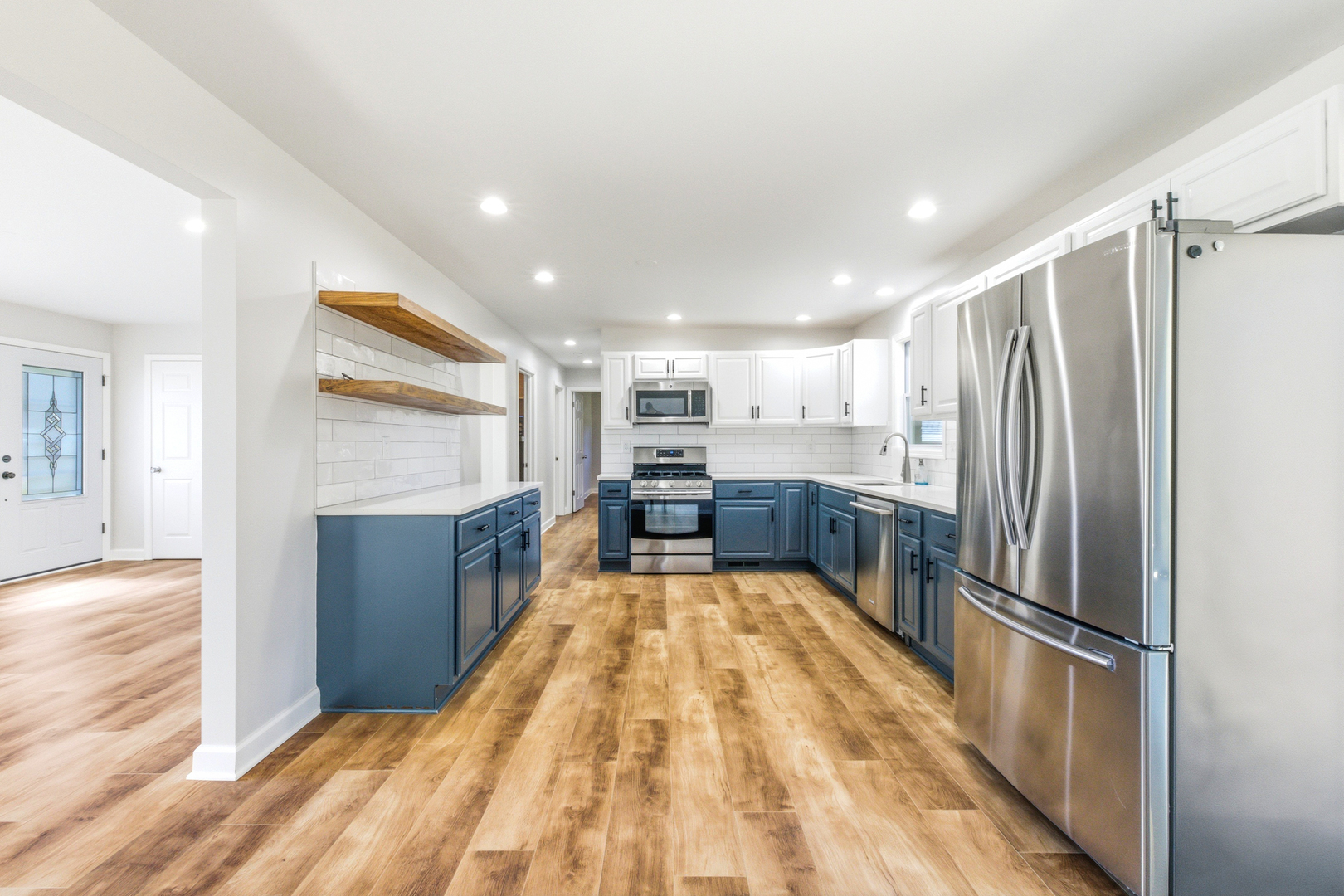 19 Brookside Lane, Bristol, IL 60512