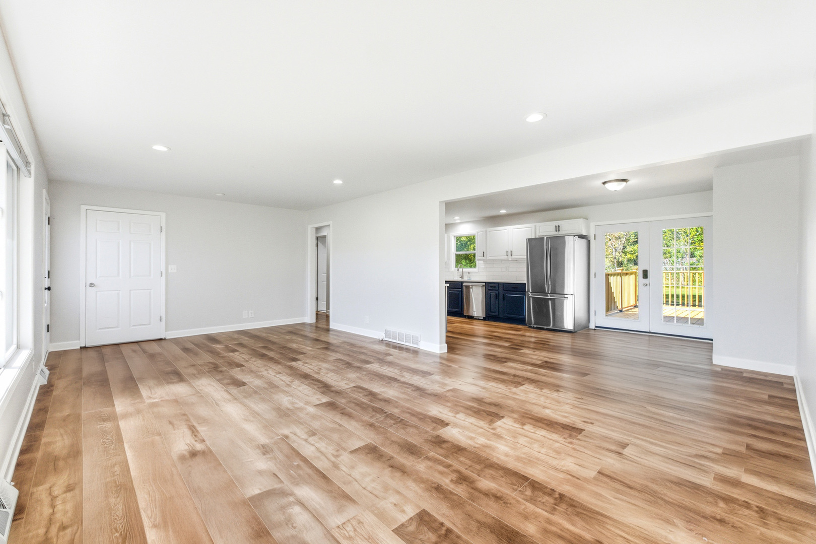 19 Brookside Lane, Bristol, IL 60512