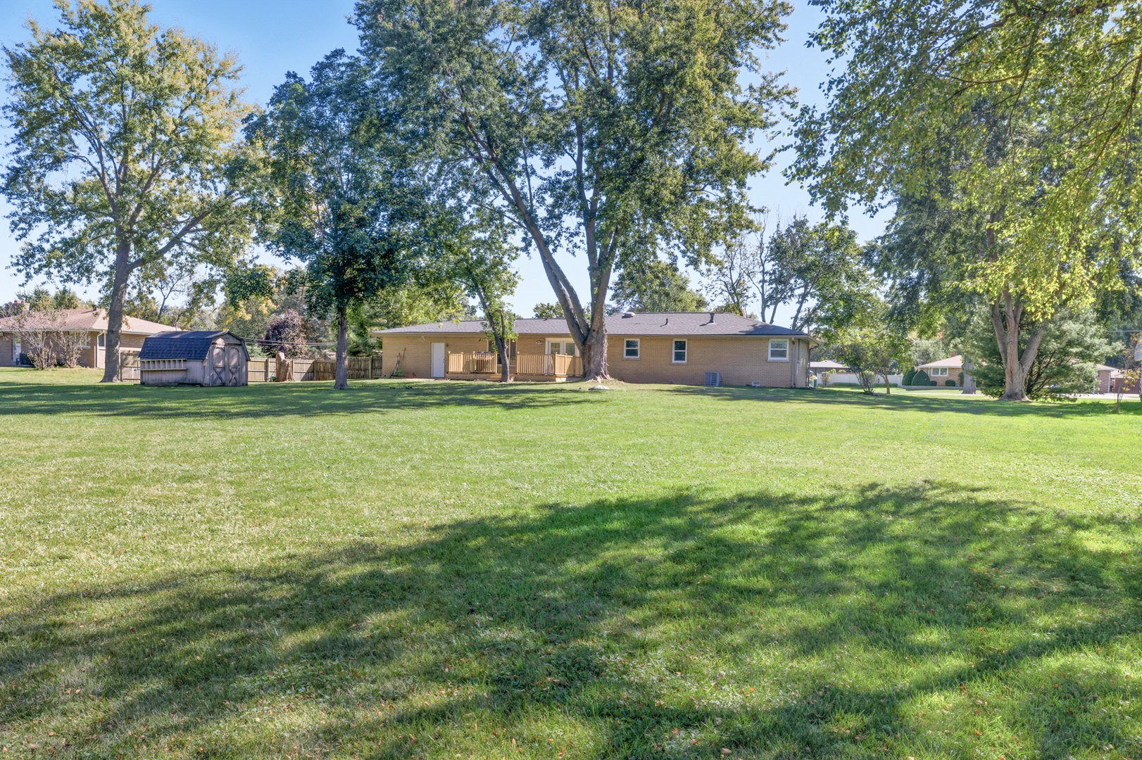 19 Brookside Lane, Bristol, IL 60512