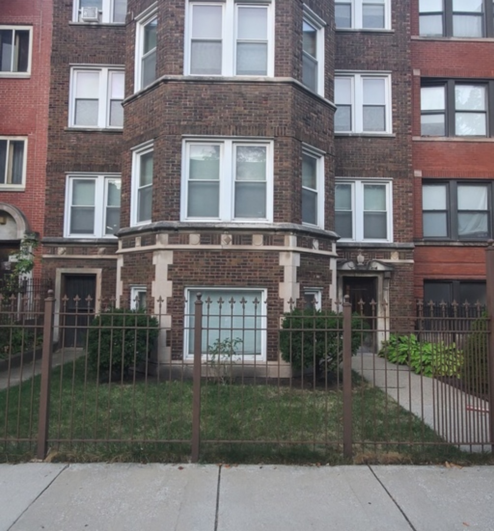 7306 S Oglesby Avenue #2, Chicago, IL 60649