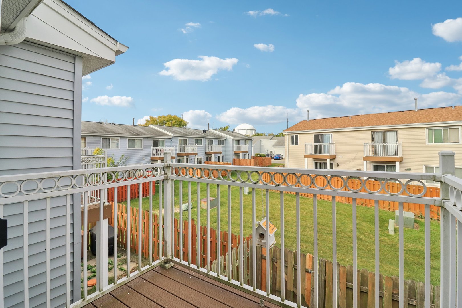 1900 Basswood Lane, Glendale Heights, IL 60139