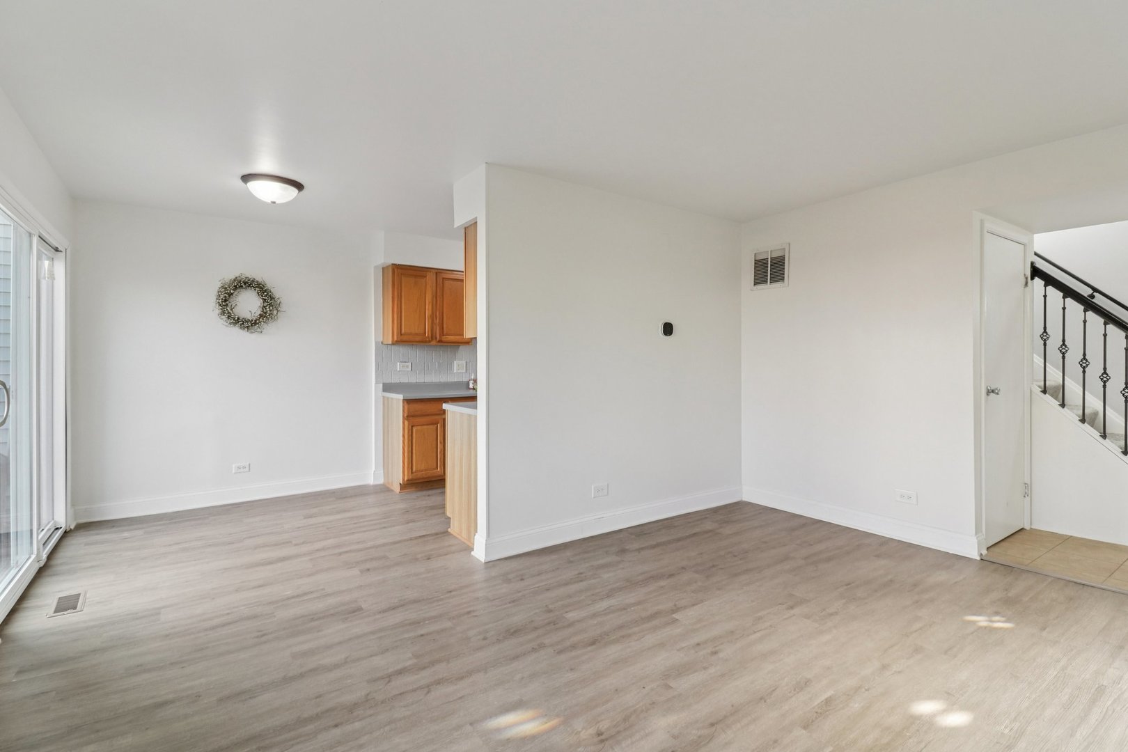 1900 Basswood Lane, Glendale Heights, IL 60139