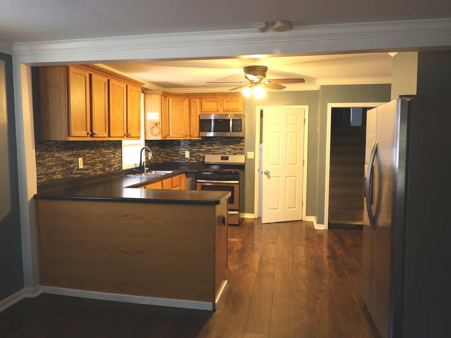 917 N Linden Avenue, Waukegan, IL 60085