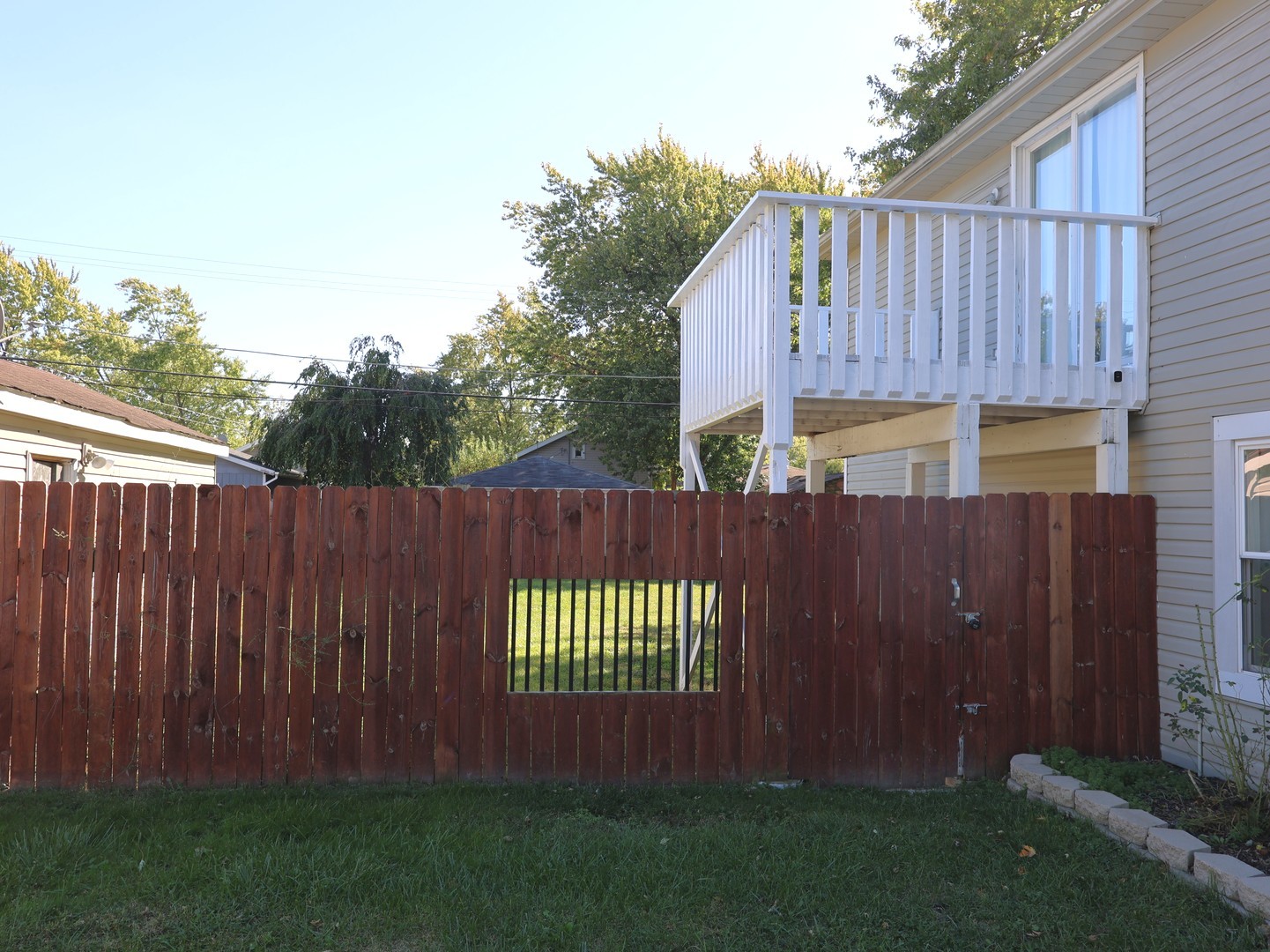 917 N Linden Avenue, Waukegan, IL 60085