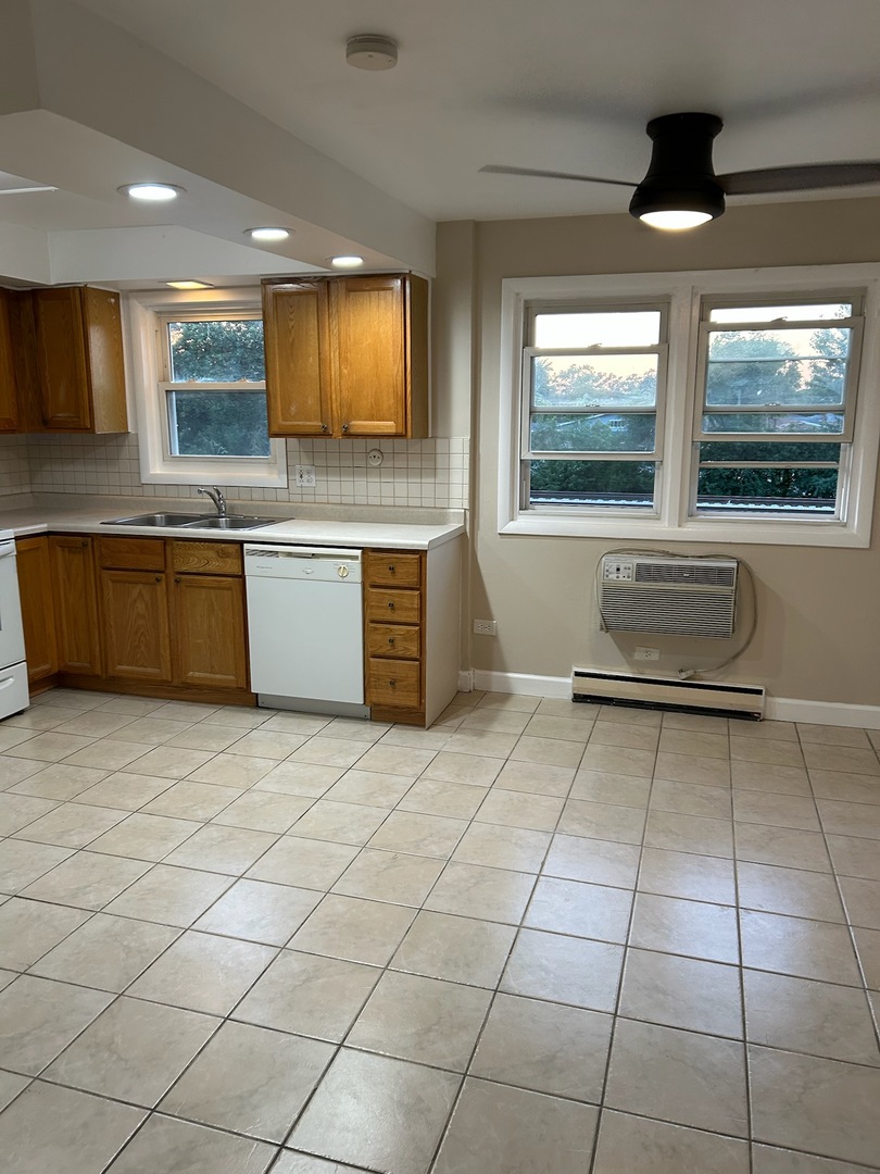 6862 W Lode Drive #3A, Worth, IL 60482