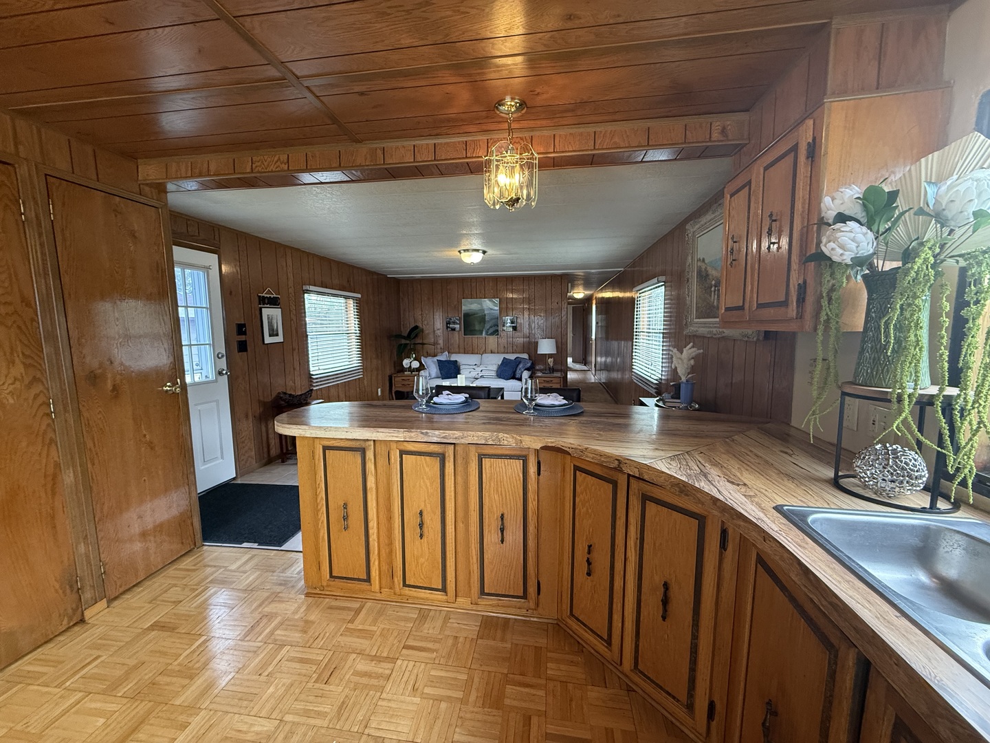 608 Tanglewood Road, Matteson, IL 60443