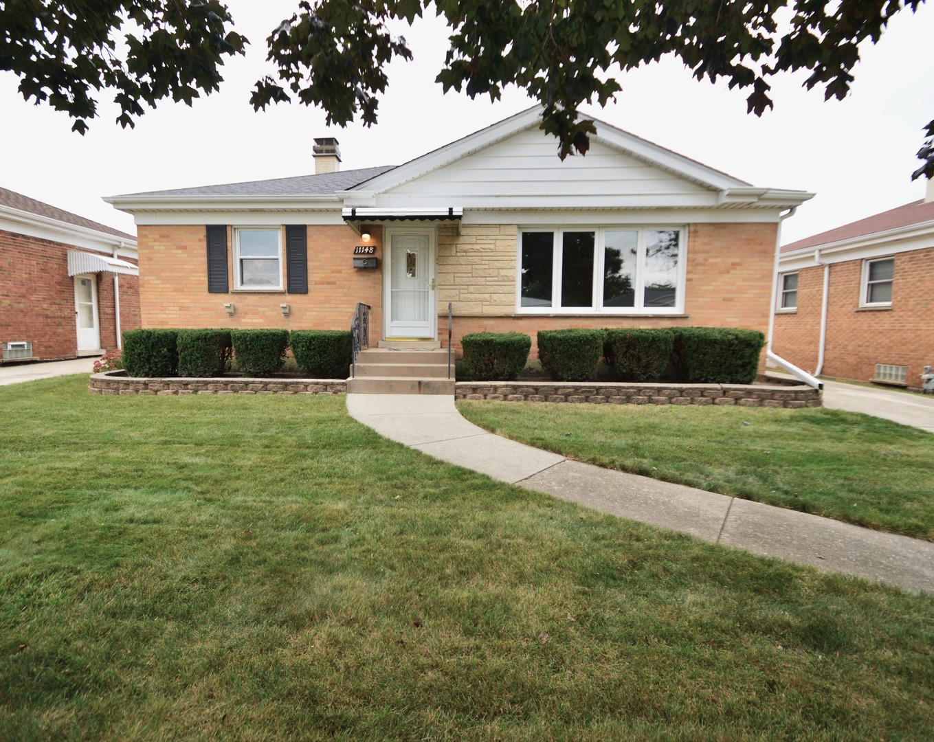 11148 Shelley Street, Westchester, IL 60154