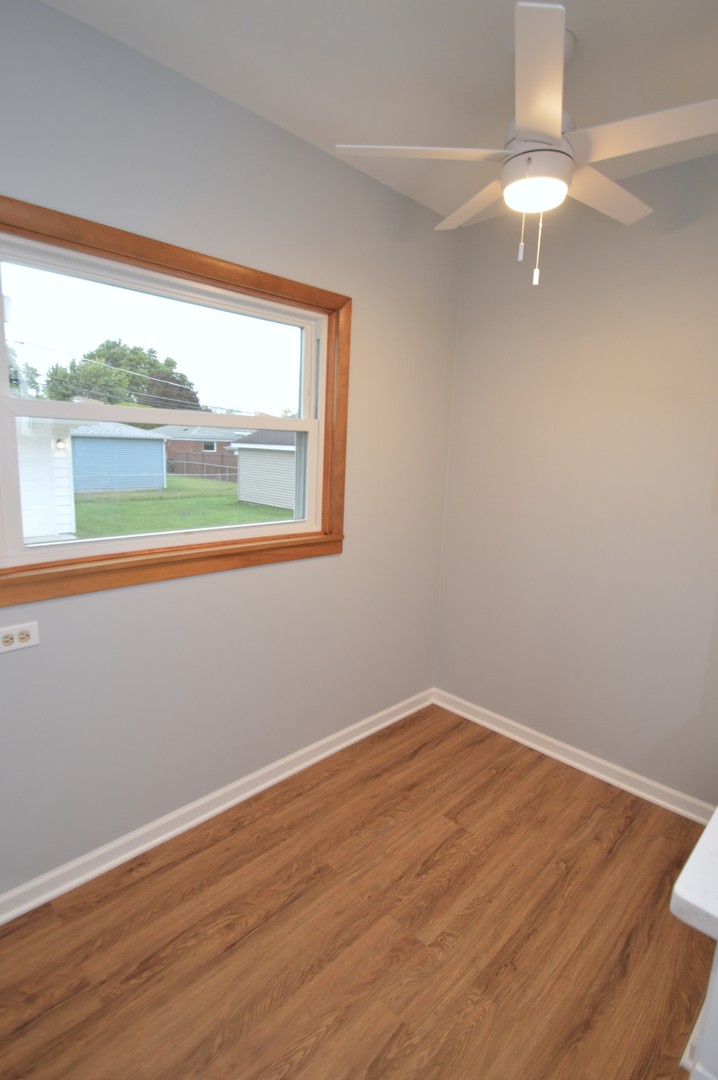 11148 Shelley Street, Westchester, IL 60154