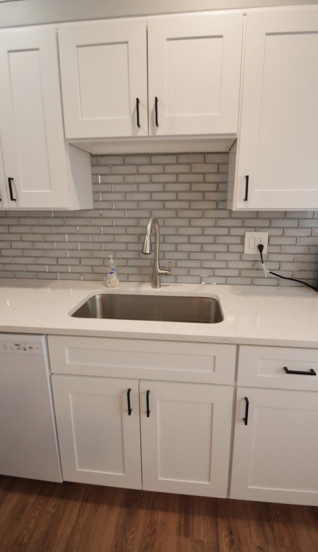11148 Shelley Street, Westchester, IL 60154