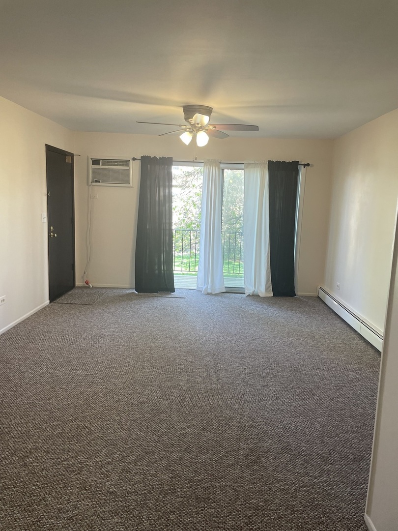 99 E DUNDEE Road #2S, Wheeling, IL 60090