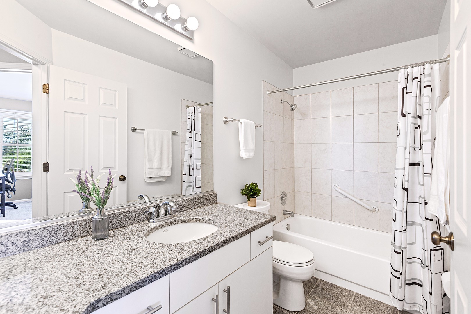 461 N NEWBERRY Court, Lake Zurich, IL 60047