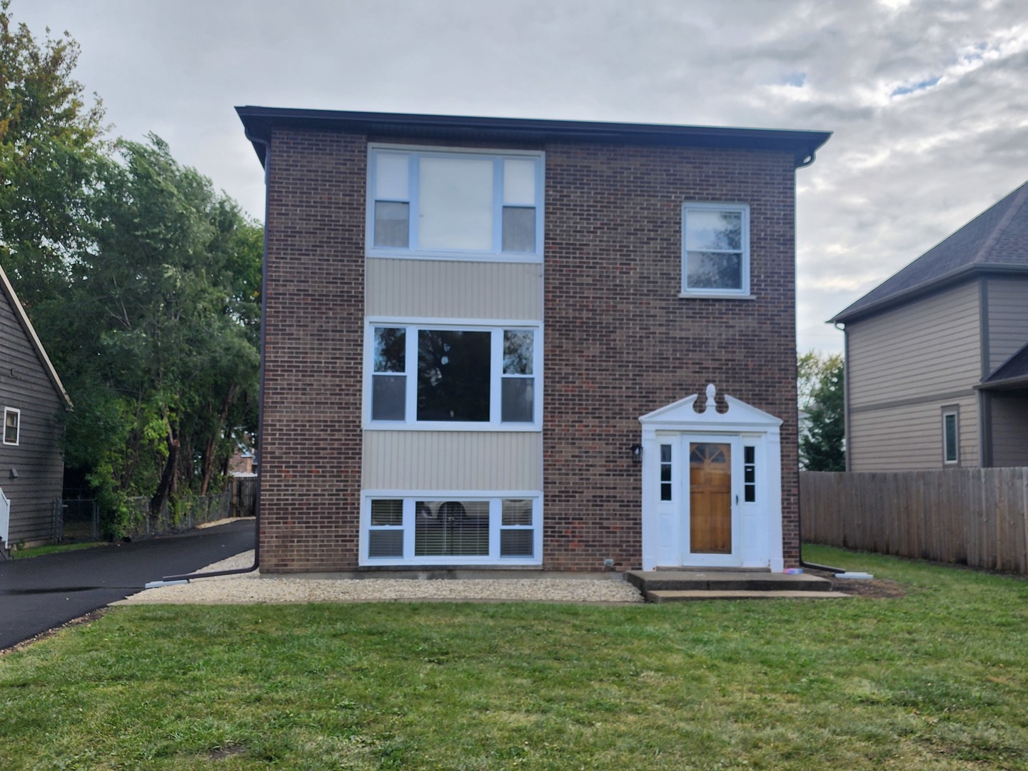 20779 Elizabeth Avenue #G, Lincolnshire, IL 60069