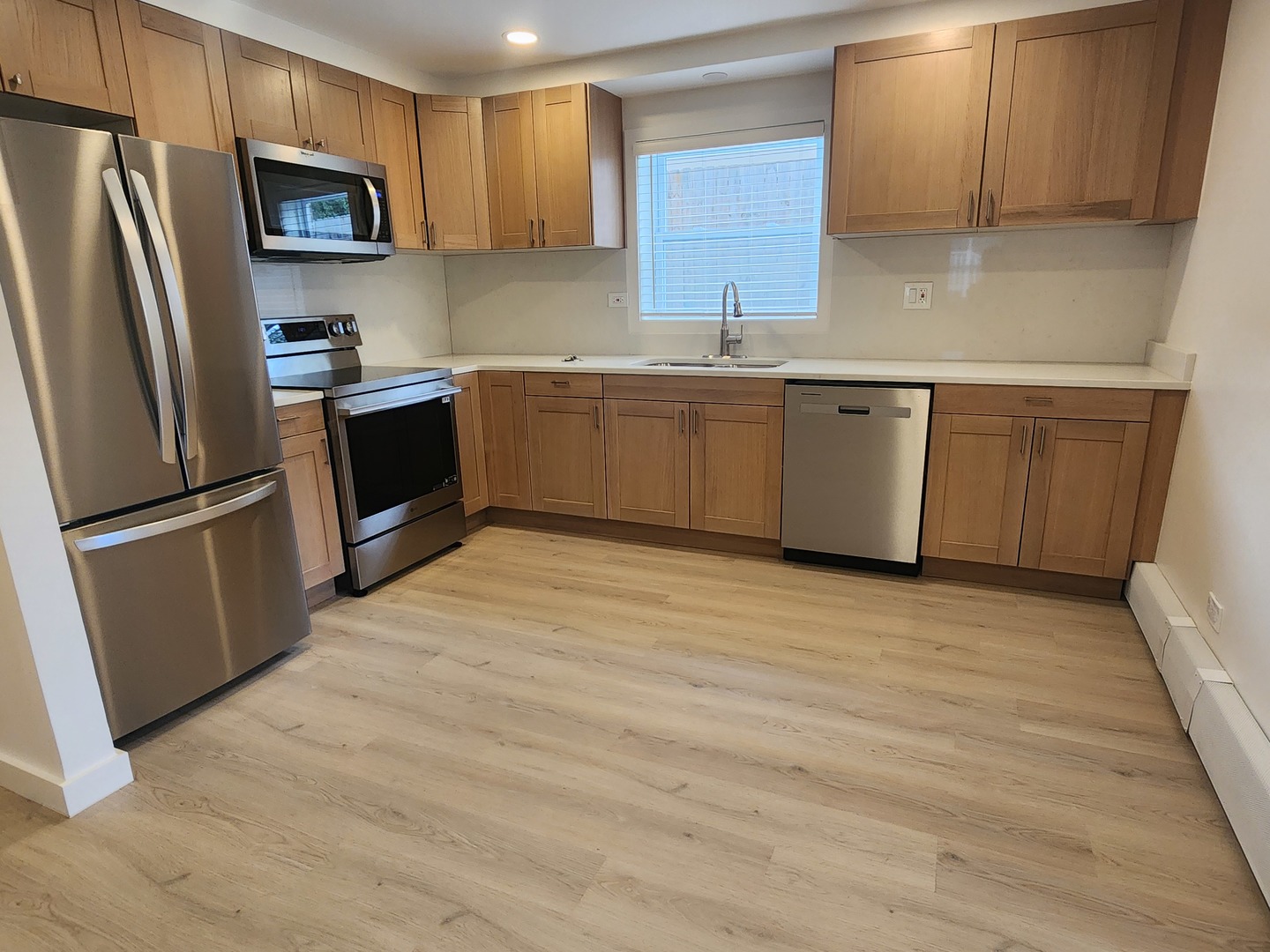 20779 Elizabeth Avenue #G, Lincolnshire, IL 60069