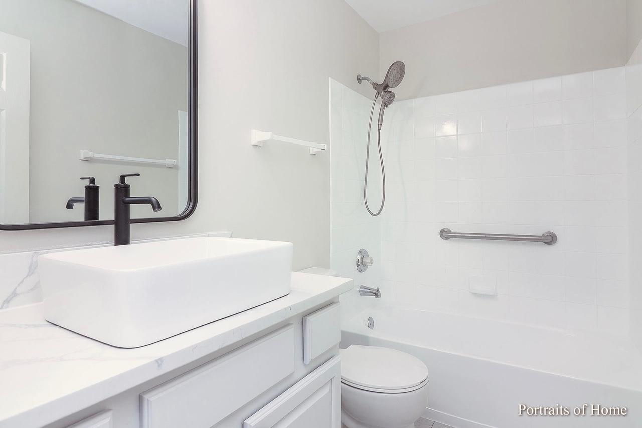 613 Pheasant Trail, St. Charles, IL 60174