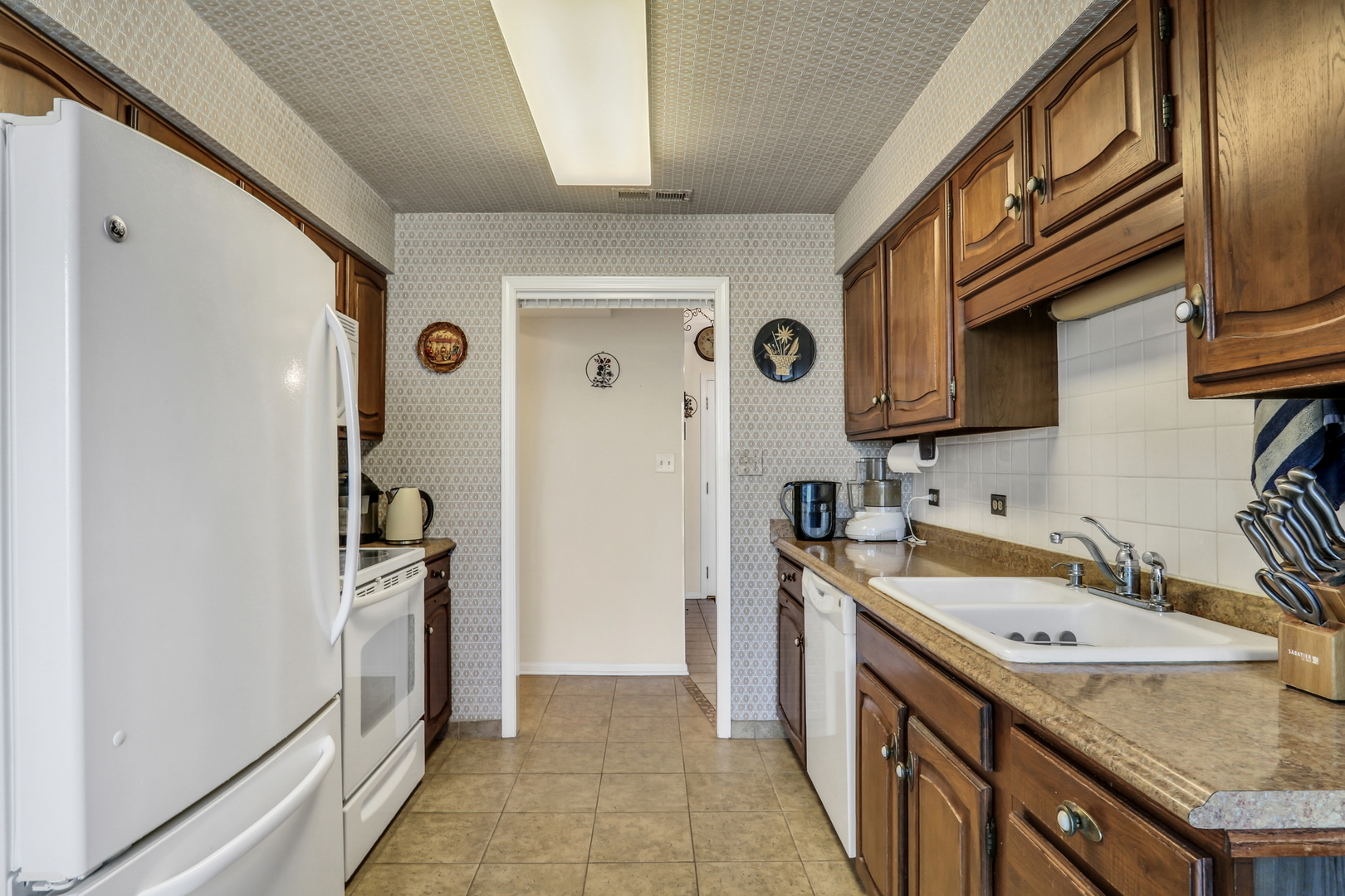 7601 N Lincoln Avenue #511, Skokie, IL 60077