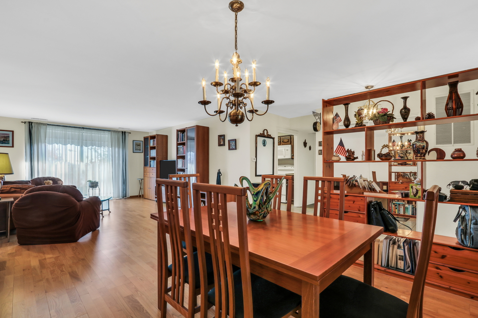 7601 N Lincoln Avenue #511, Skokie, IL 60077