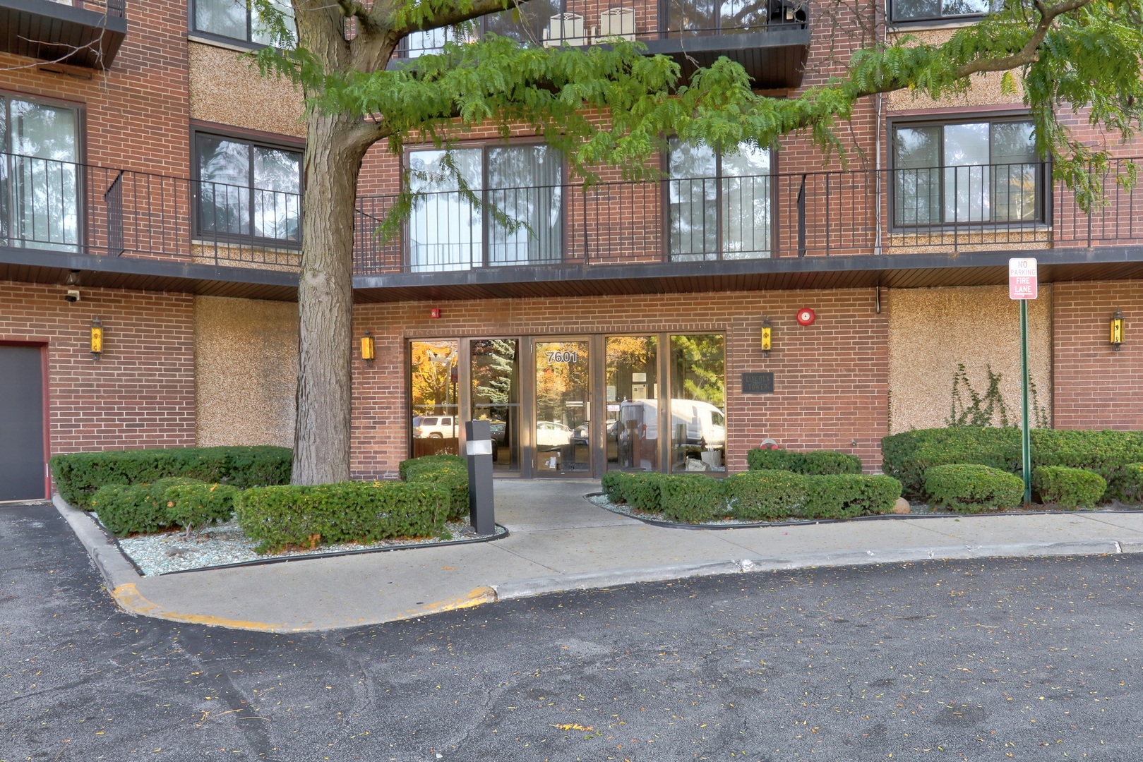 7601 N Lincoln Avenue #511, Skokie, IL 60077