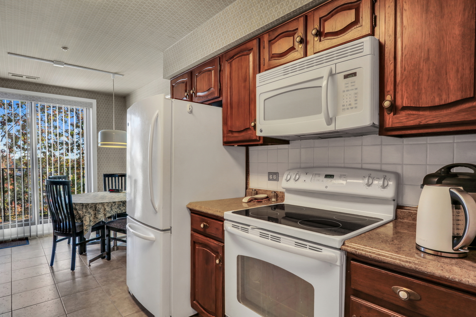 7601 N Lincoln Avenue #511, Skokie, IL 60077