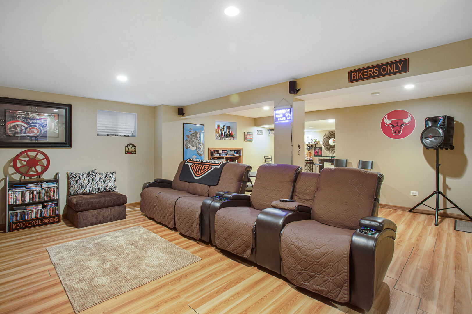 4670 W Lilac Avenue, Monee, IL 60449