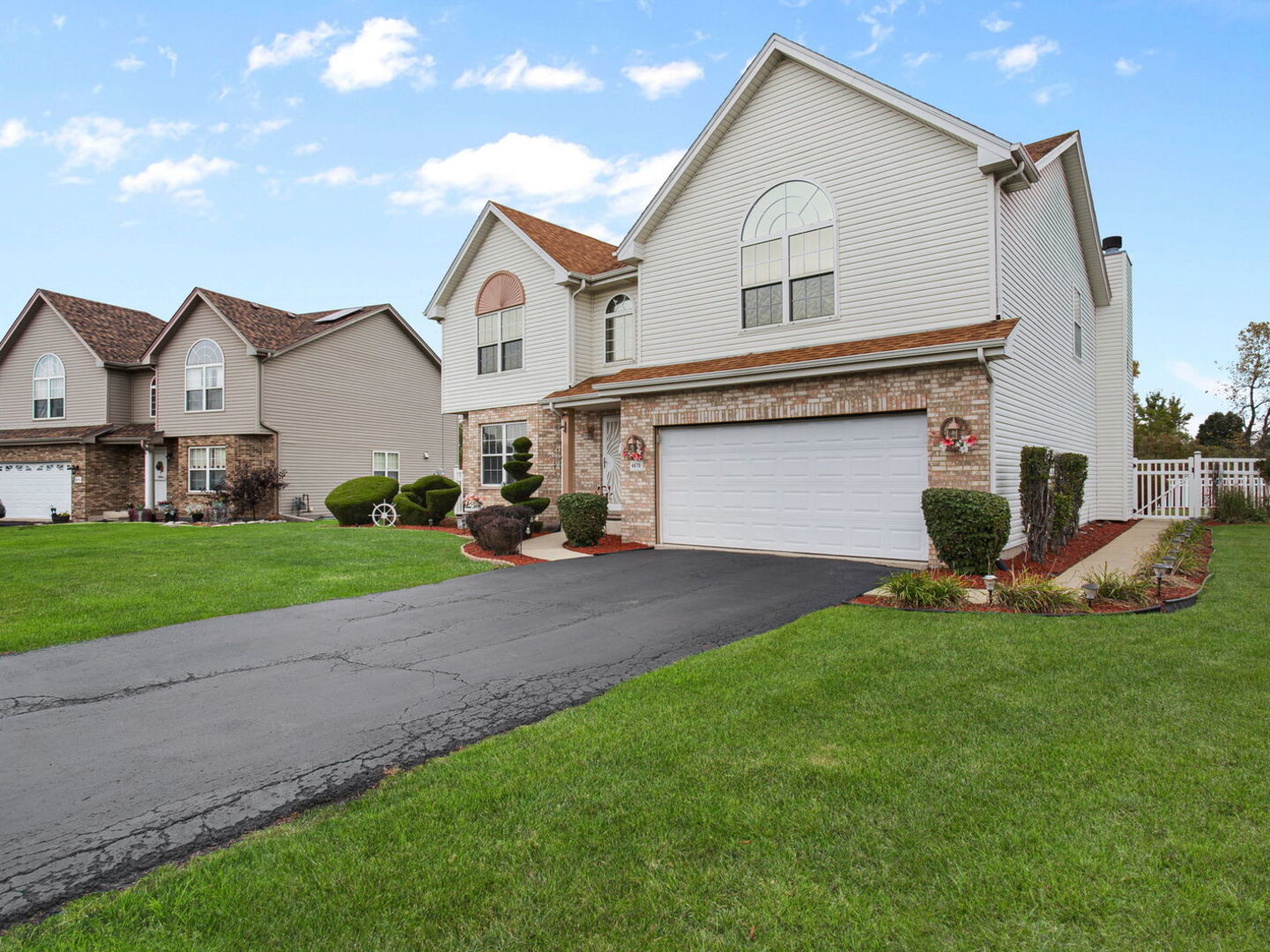 4670 W Lilac Avenue, Monee, IL 60449