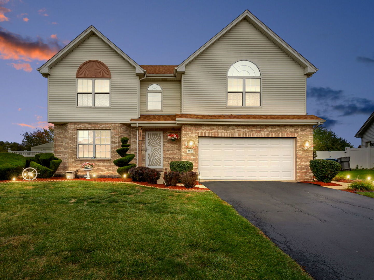 4670 W Lilac Avenue, Monee, IL 60449