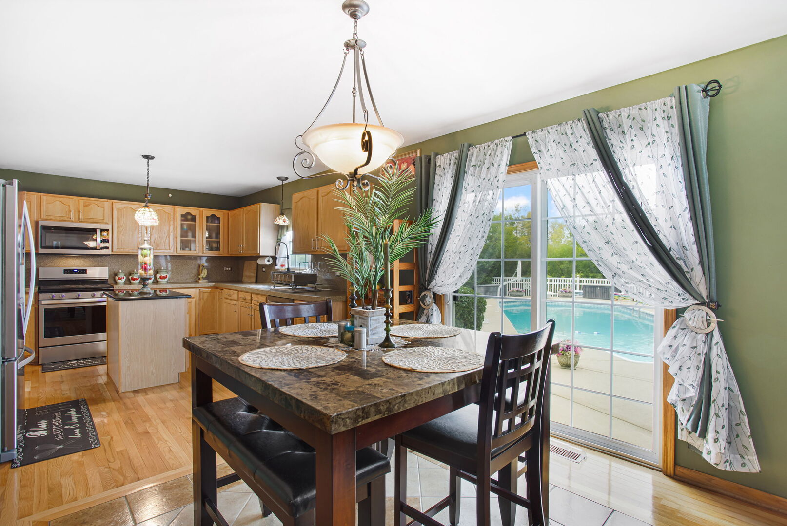 4670 W Lilac Avenue, Monee, IL 60449