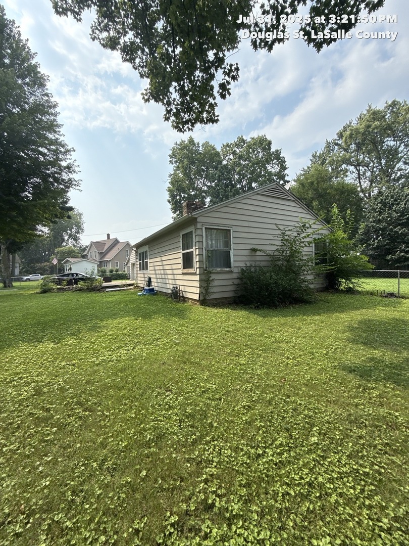 1006 Douglas Street, Ottawa, IL 61350