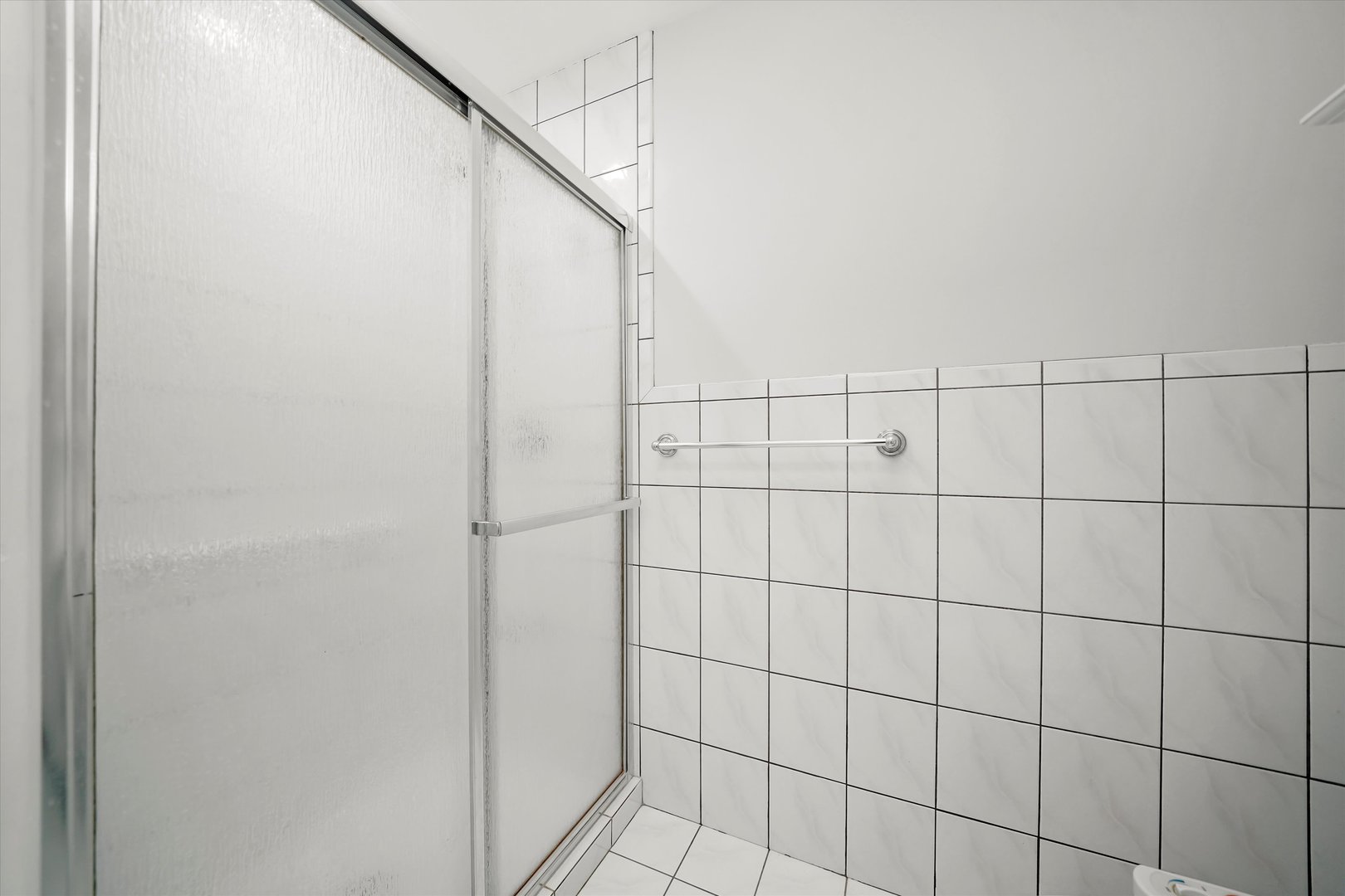 7713 Arcadia Street, Morton Grove, IL 60053