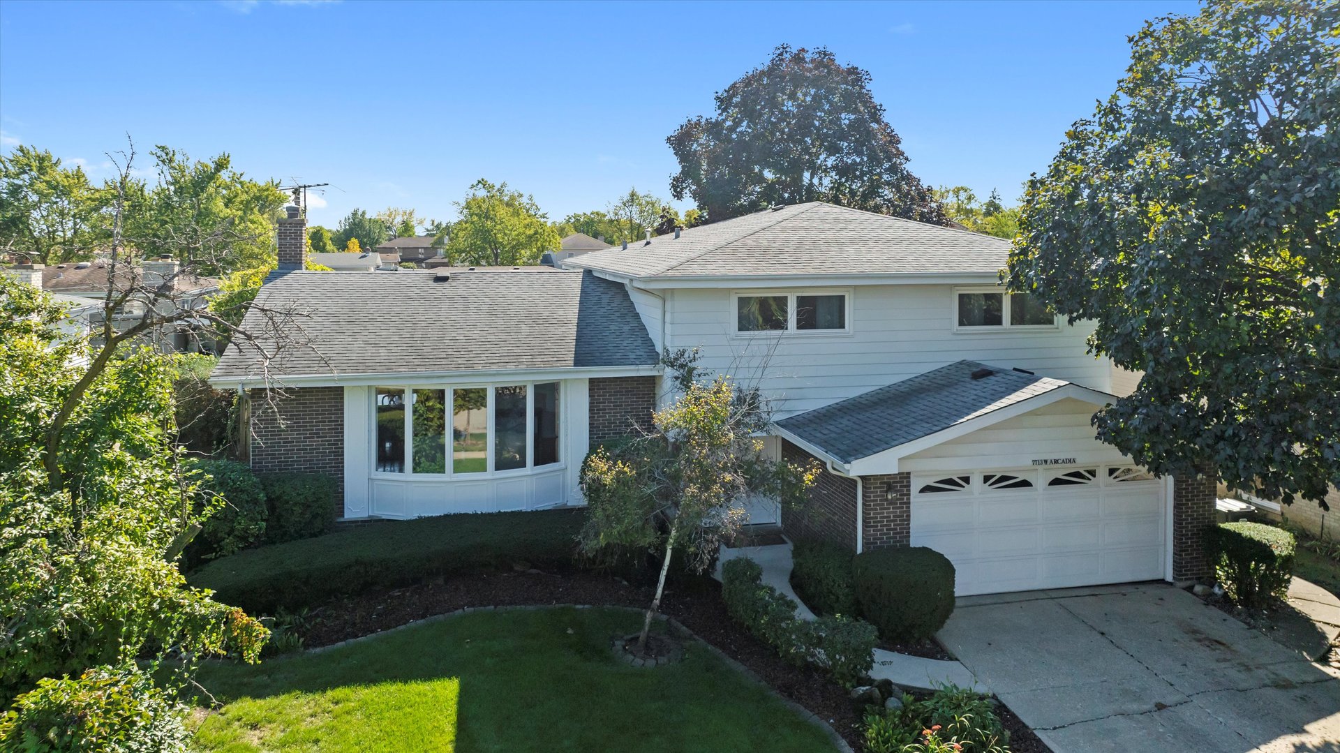 7713 Arcadia Street, Morton Grove, IL 60053