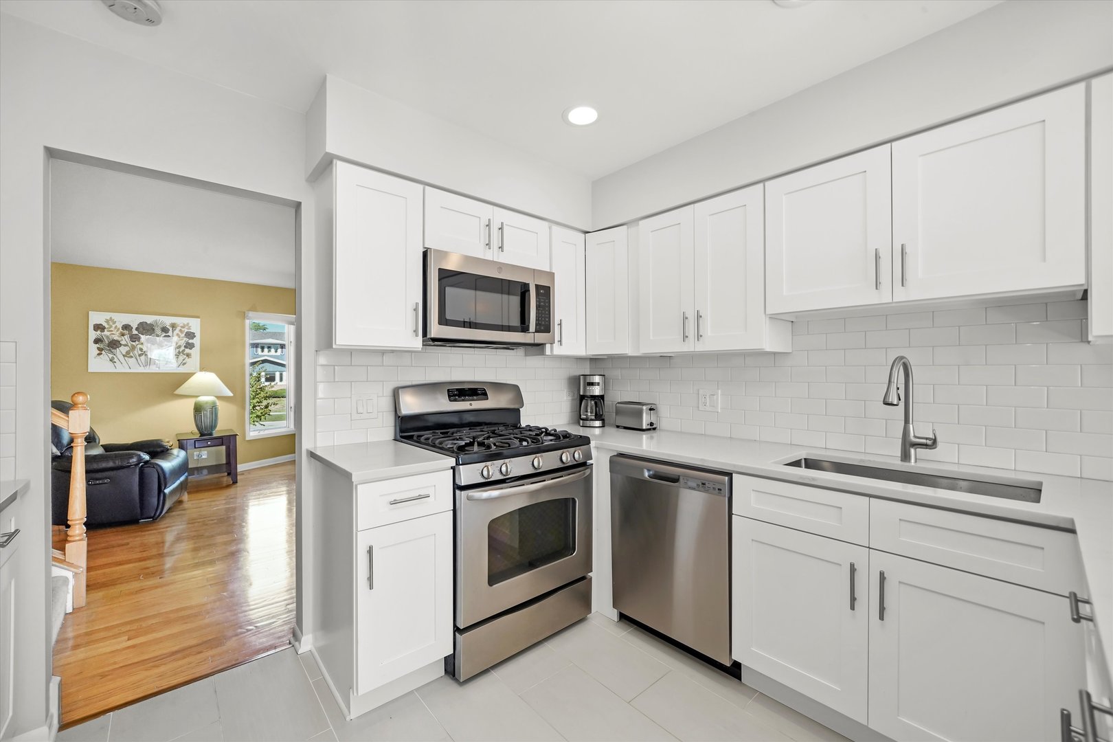 7713 Arcadia Street, Morton Grove, IL 60053